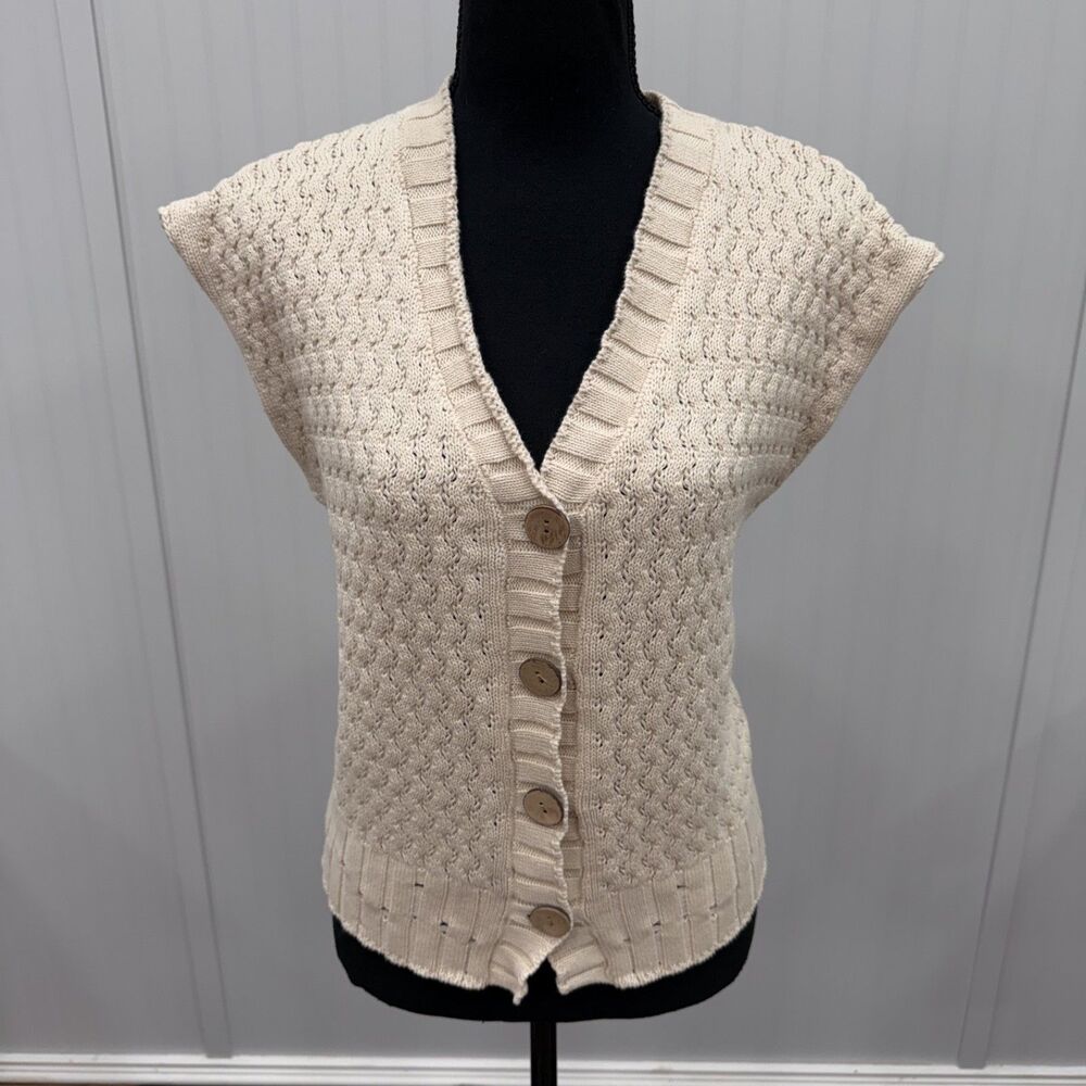 Unbranded Women's Medium Cream Button-Front Cotton Blend Sleeveless Sweater